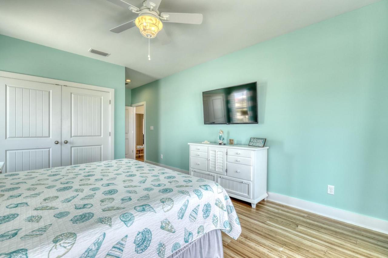 Salty Seahorse - Waterfront! Pet Friendly! Game Room, Pool Table, Beautiful Views - Room For The Whole Family Home ดอฟินไอแลนด์ ภายนอก รูปภาพ